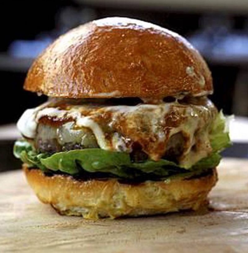 JJ Burgers Talon Burger